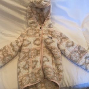 Toasty warm kids fleece jacket with hood. 4T.